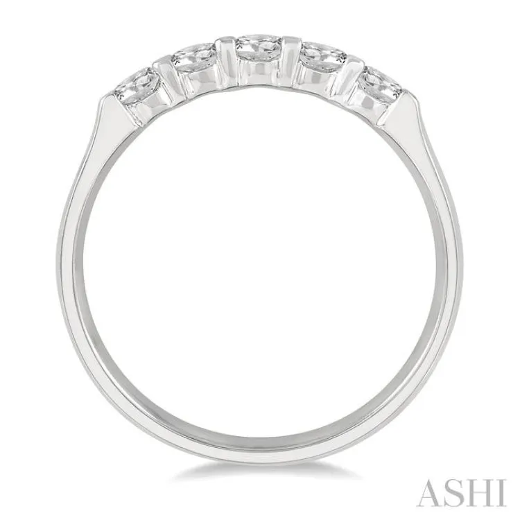 1/2 ctw 5Stones Round Cut Diamond Wedding Band in 14K White Gold