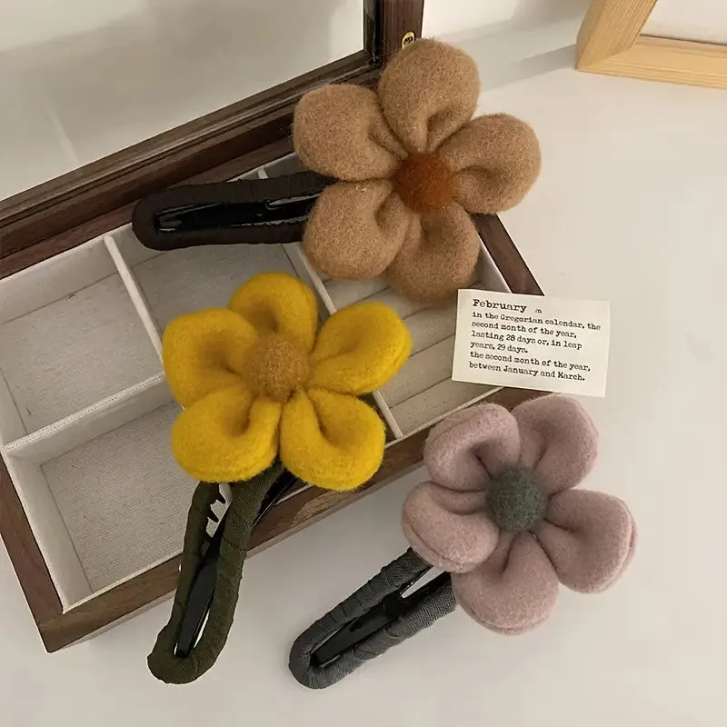 2-Pack: Gorgeous Plush Flower Hairpin