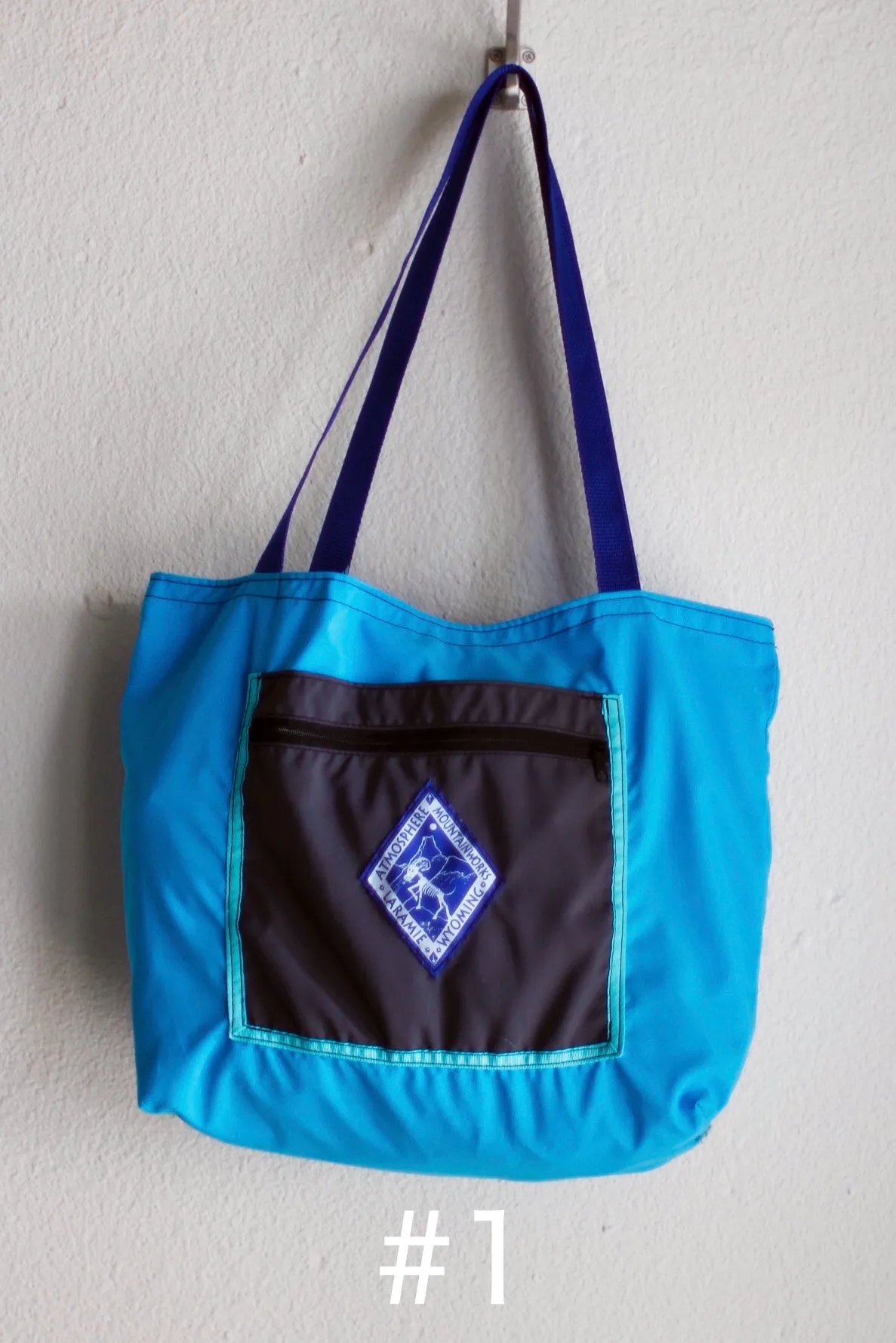 ATMOSPHERE SHOPPING TOTE