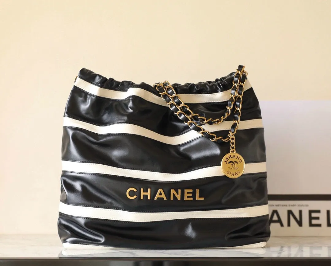 CC916 CHANEL 22 Bag / HIGHEST QUALITY VERSION / Small/Medium