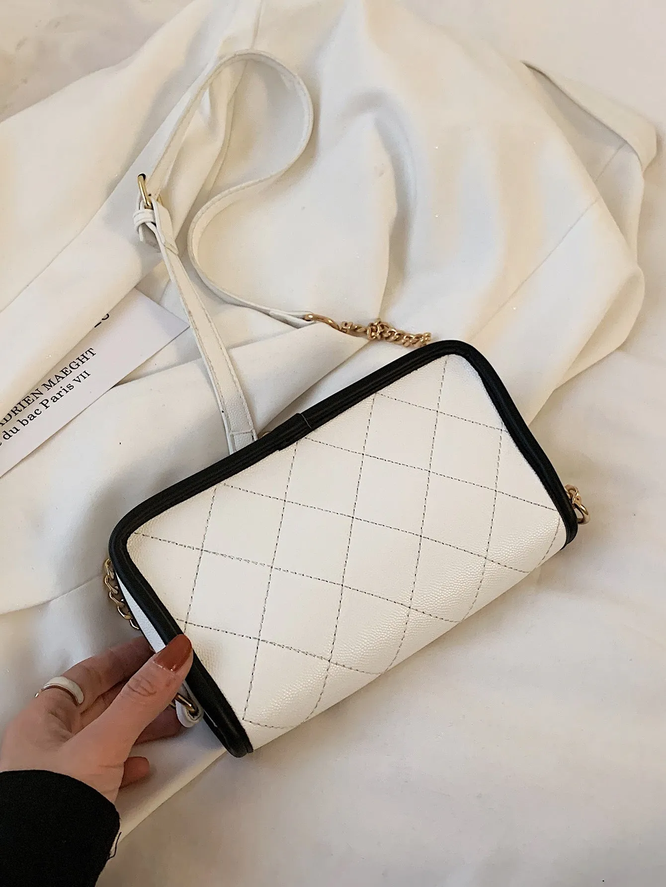 Contrast Binding Quilted Crossbody Bag