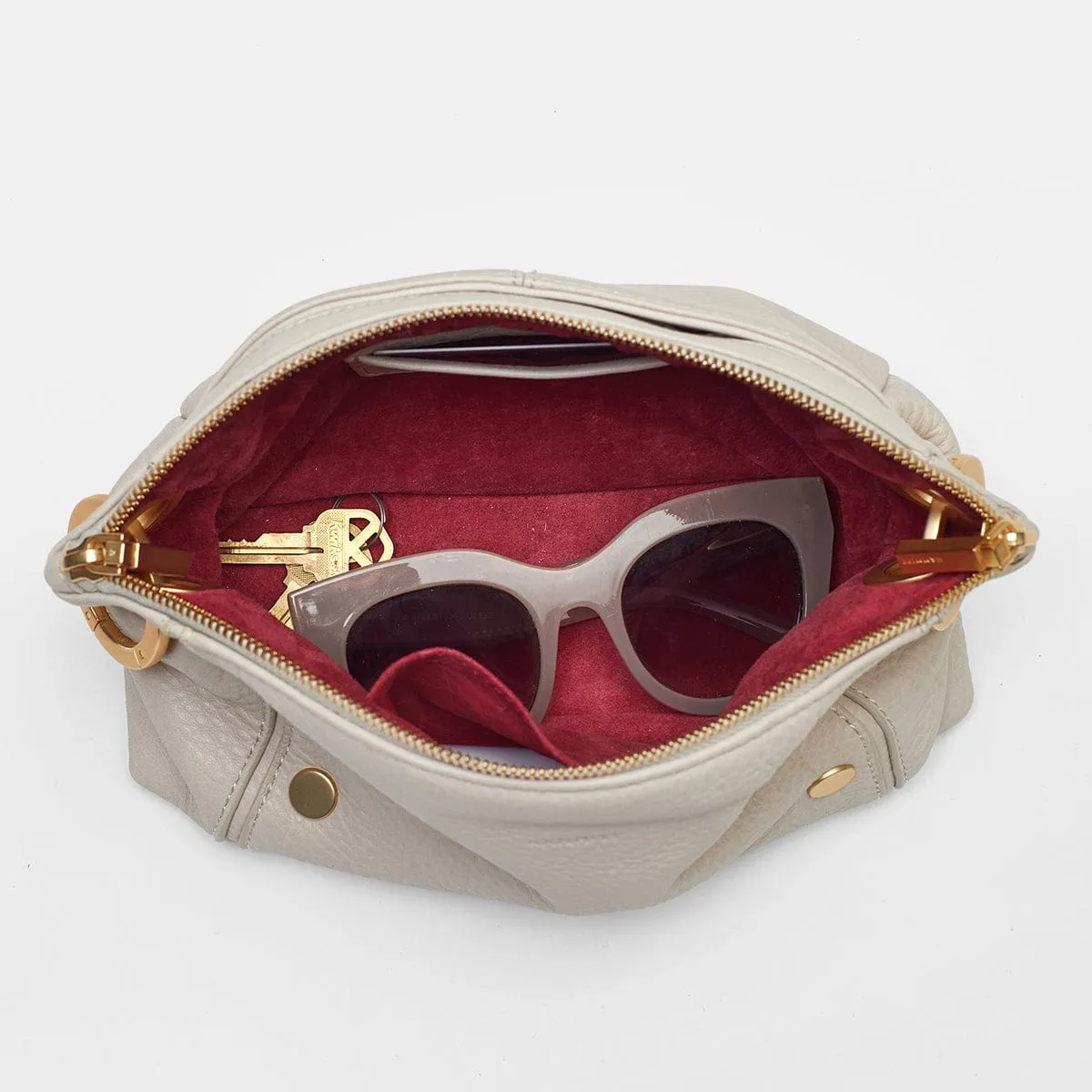 DANIEL CROSSBODY CLUTCH SML - Pomodoro Red/Brushed Gold Hammered