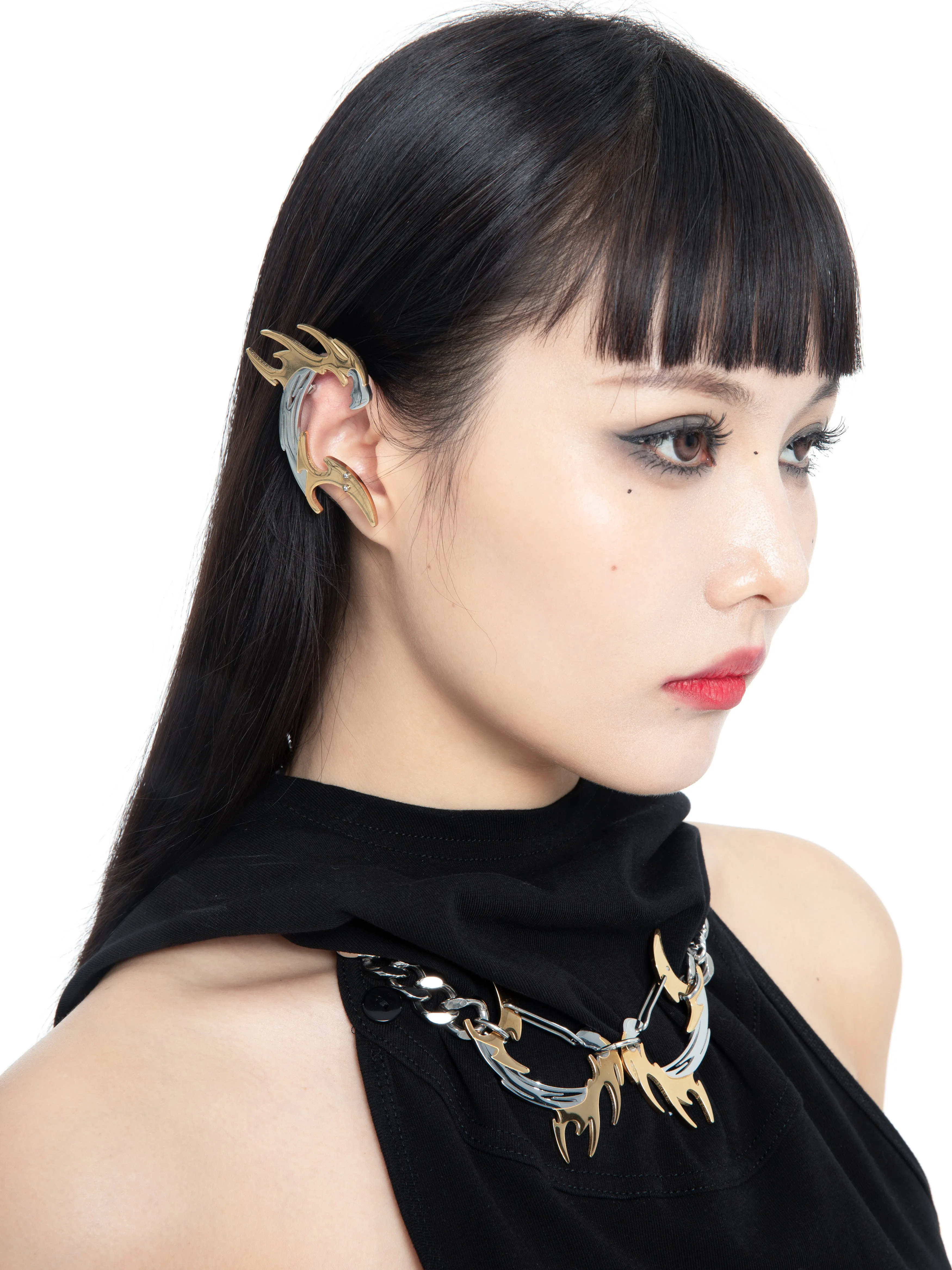 Fervooor Futureistic golden dragon necklace