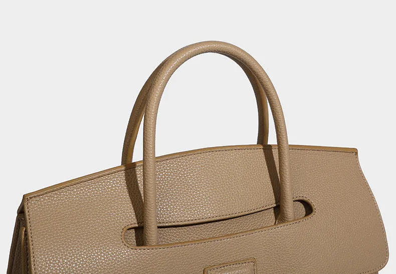 Genuine Leather Tote – Elegant Women's Handbag with Golden Hardware