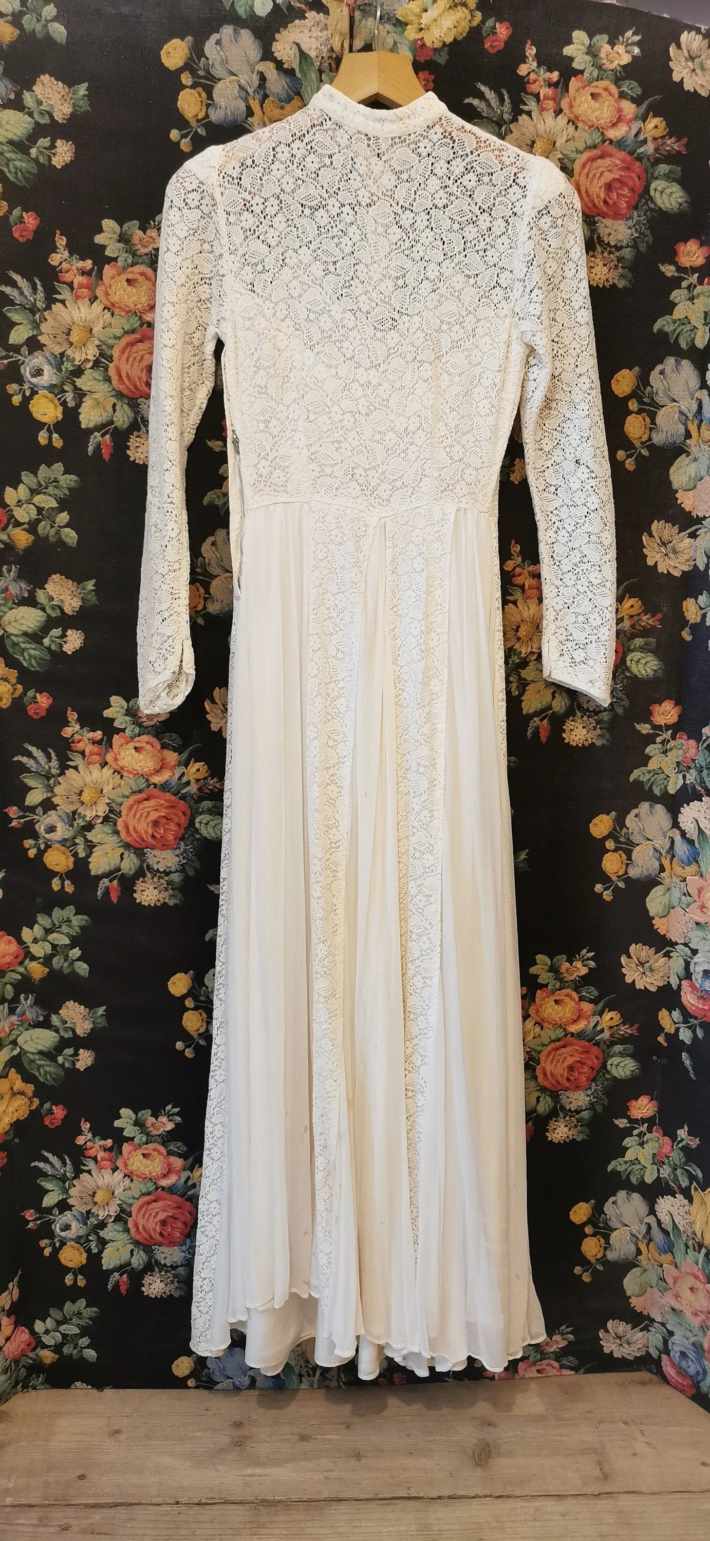 Gorgeous crochet lace wedding dress