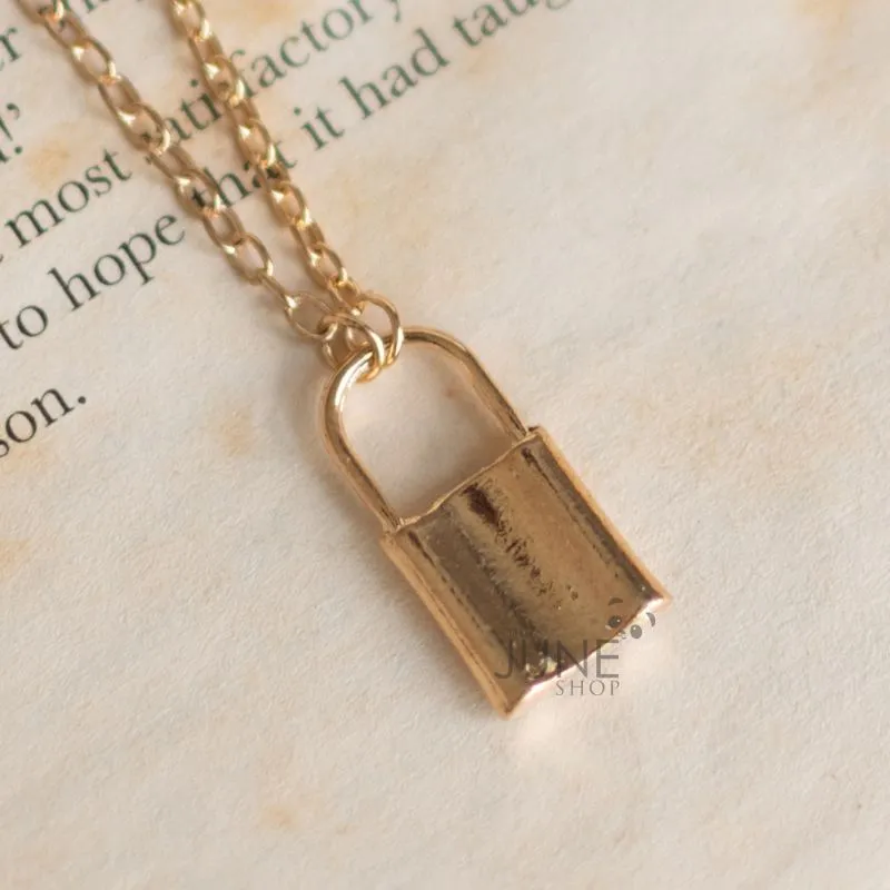 Gorgeous Gold Lock Pendant - Necklace