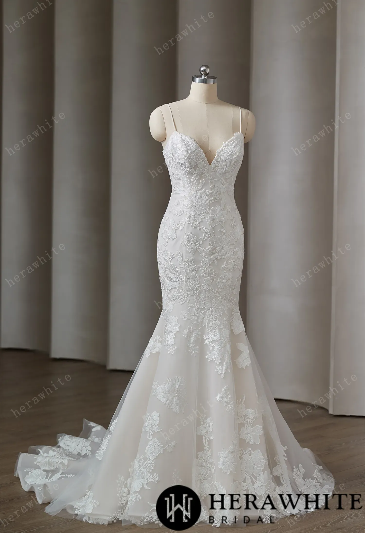 Gorgeous Mermaid Wedding Dress With Spaghetti Straps