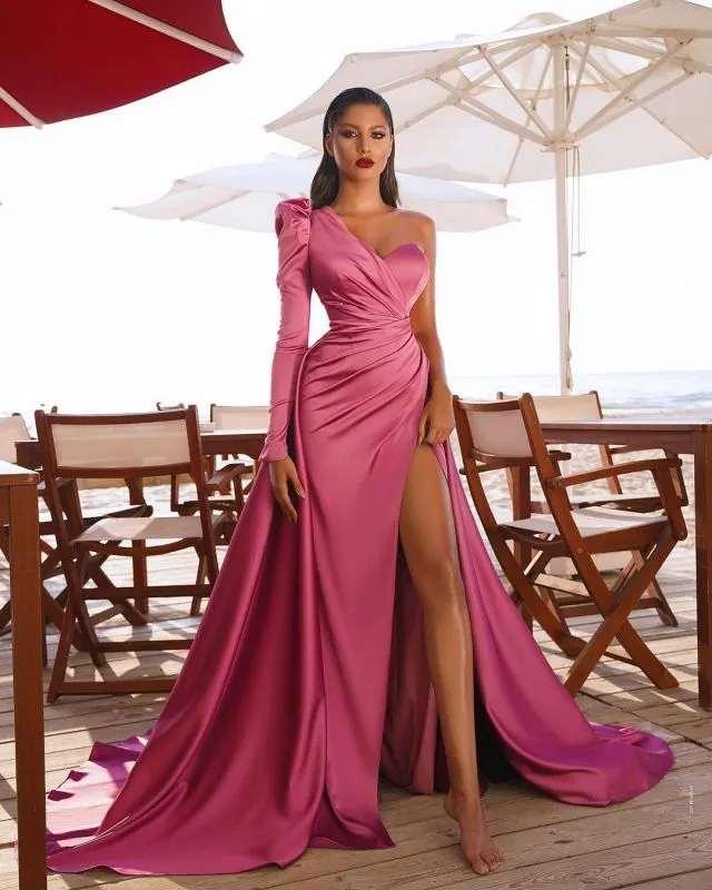 Gorgeous One Shoulder Long Sleeve Prom Dress