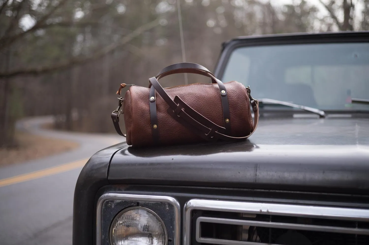 JANE LEATHER CROSSBODY - LARGE - CHERRY BISON